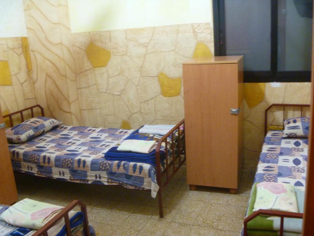 Talal Hotel Bejrút Szoba fotó